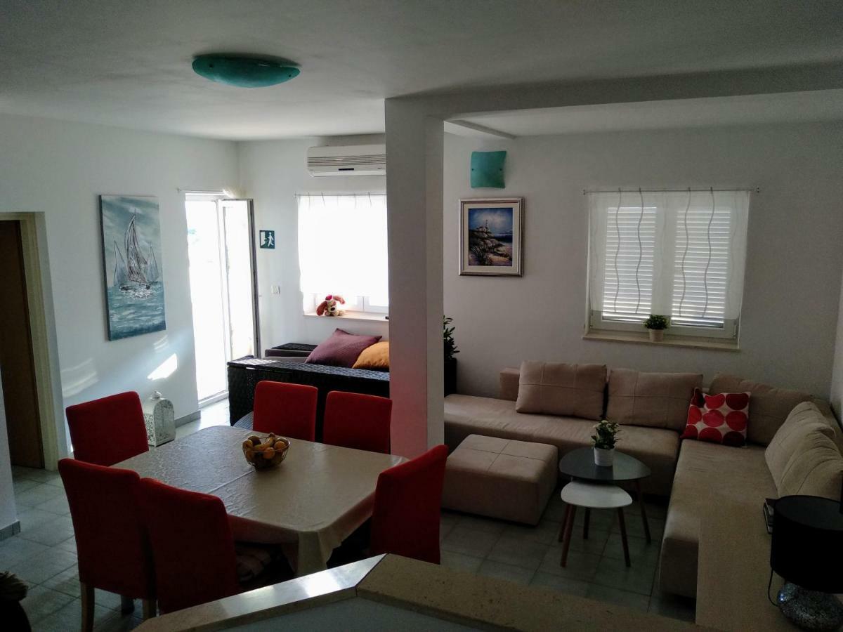 Apartments Villa Sibenik Primošten Eksteriør bilde